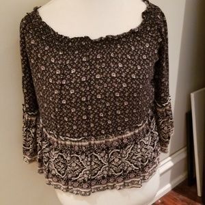 American Eagle off the shoulder top
